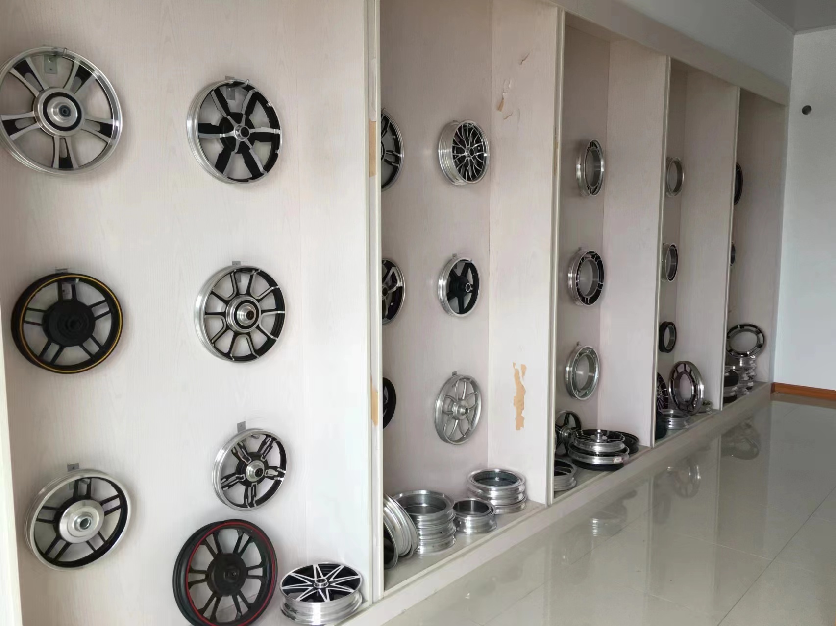 CNC Machined Hub Aluminum Alloy Motorcycle Wheel Hub